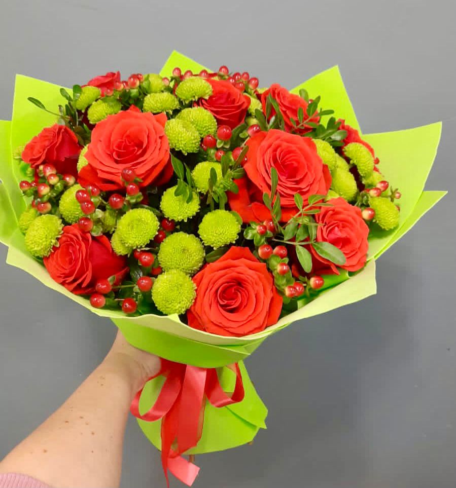 Букет цветов из: Хризантемы и Розы в Прохоровке