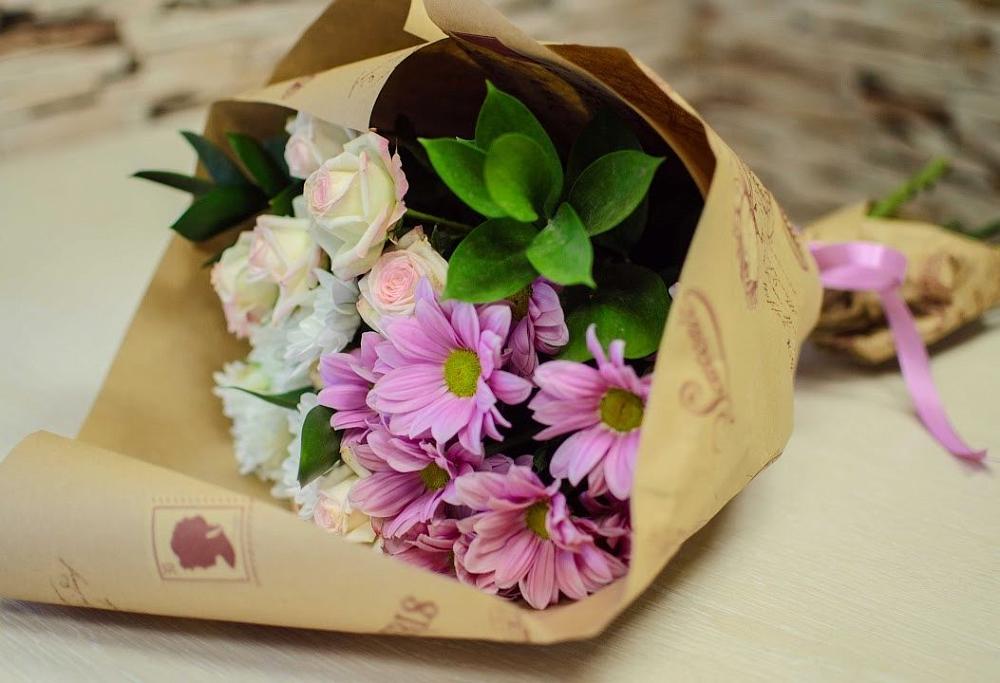 Букет цветов из: Розы и Хризантемы в Прохоровке