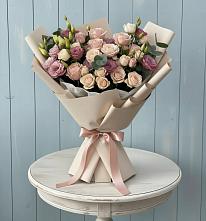 Букет цветов из:  Розы и Лизиантусы в Прохоровке
