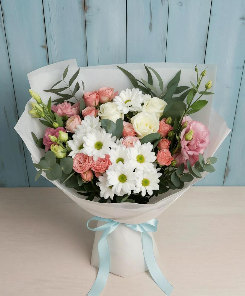 Букет цветов из: Розы, Лизиантусы и Хризантемы в Прохоровке