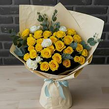 Букет цветов из:  Розы в Прохоровке