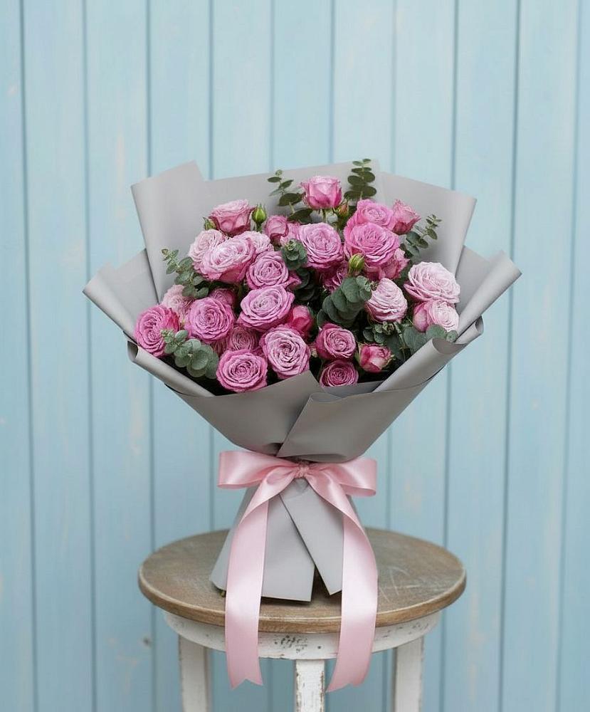 Букет цветов из: Розы в Прохоровке