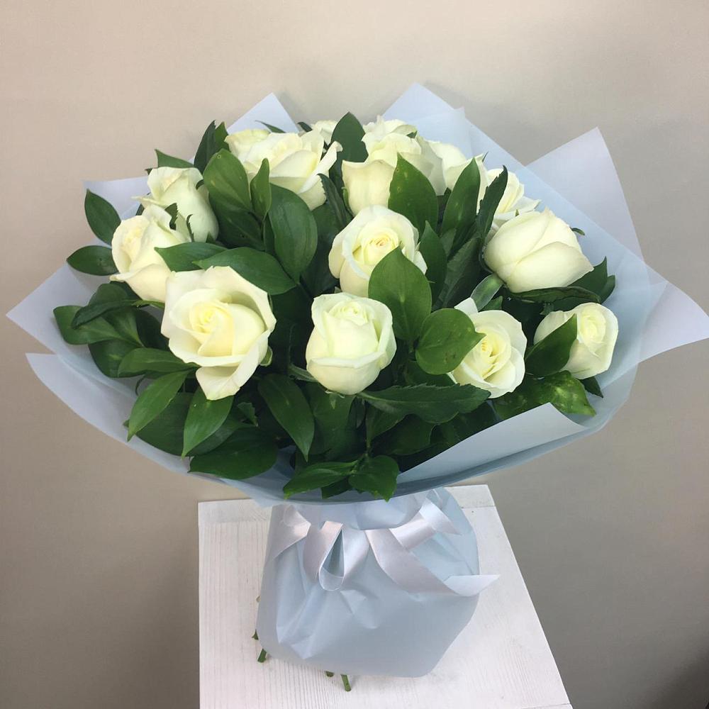 Букет 15 Белых роз Проуд в Прохоровке