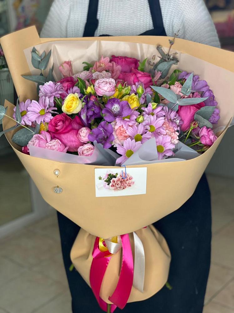 Букет цветов из: Хризантемы, Гвоздики и Альстромерии в Прохоровке