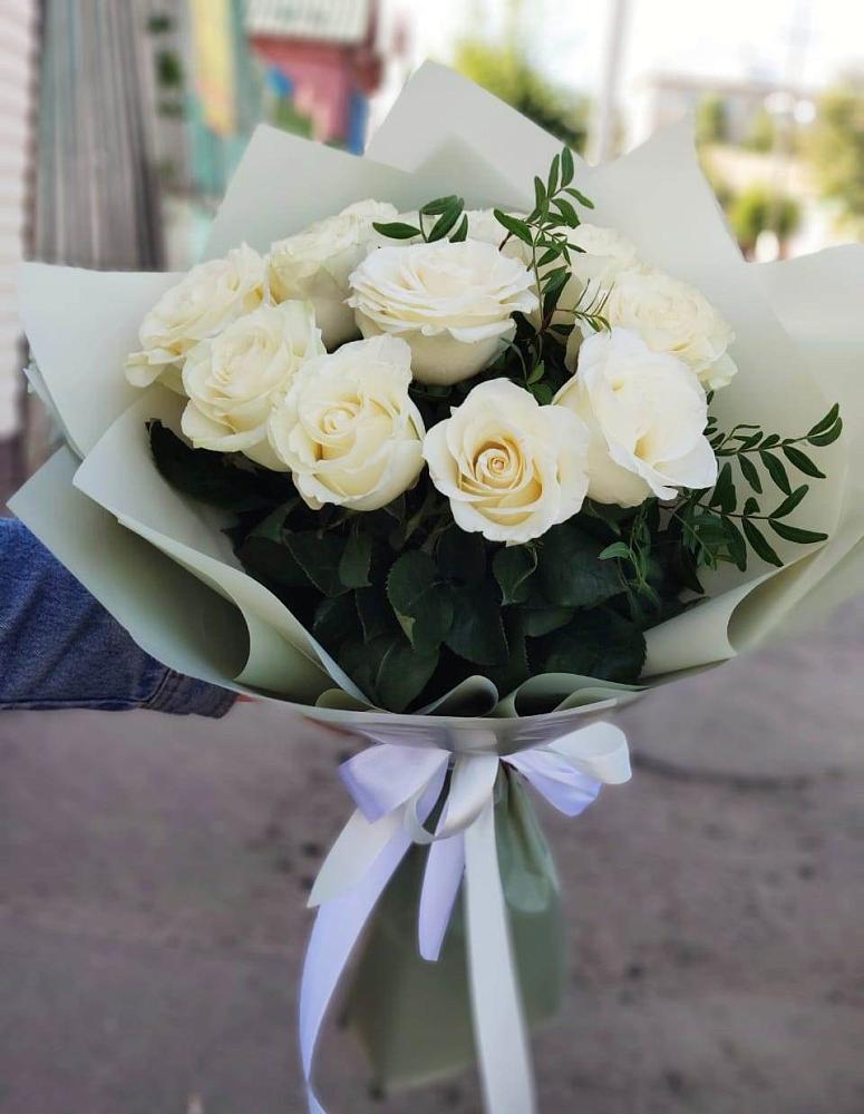 Букет Белые розы Проуд в Прохоровке