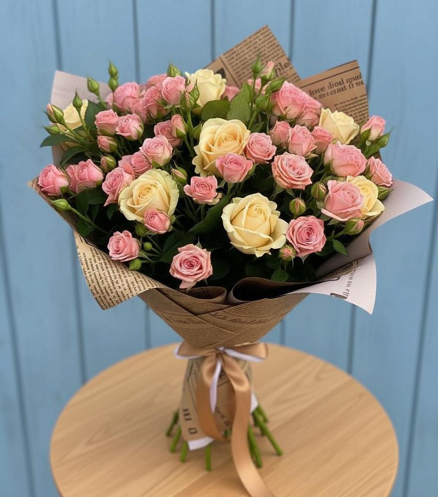 Букет цветов из: Розы в Прохоровке