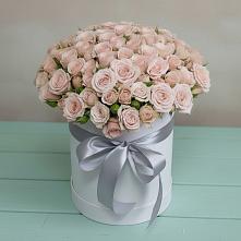 Цветочная композиция из Розы в шляпной коробке в Прохоровке