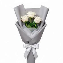 Букет 3 белые розы в Прохоровке