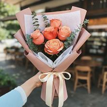 Букет цветов из:  Розы в Прохоровке
