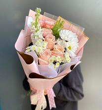 Букет цветов из:  Хризантемы и Розы в Прохоровке