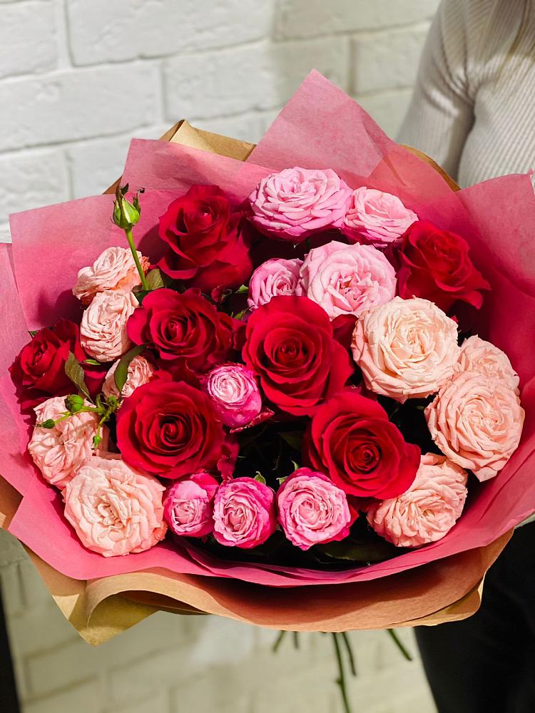 Букет цветов из: Розы в Прохоровке