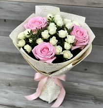 Букет цветов из:  Розы в Прохоровке