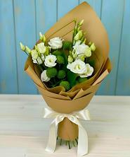 Букет цветов из:  Хризантемы и Лизиантусы в Прохоровке