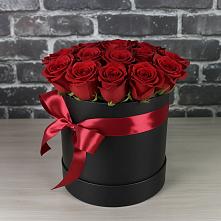 Цветочная композиция из Розы в шляпной коробке в Прохоровке