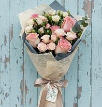 Букет цветов из:  Розы в Прохоровке