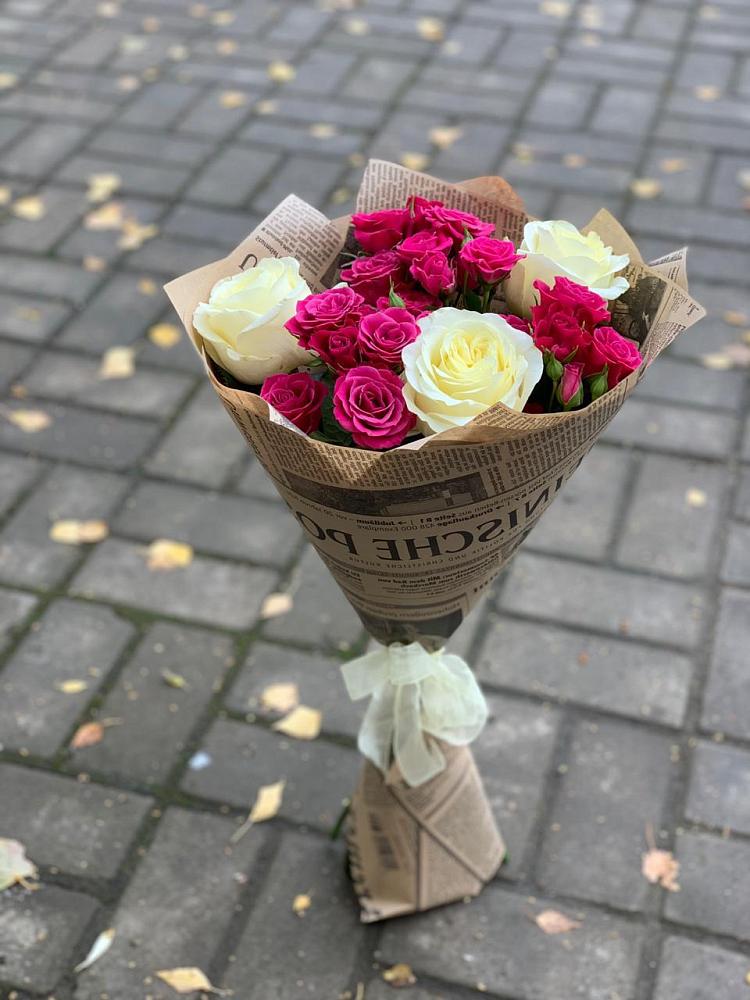 Букет цветов из: Розы в Прохоровке