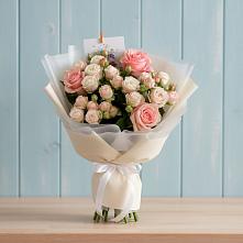 Букет цветов из:  Розы в Прохоровке