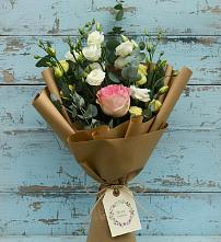 Букет цветов из:  Розы и Лизиантусы #REPLACE_PRED# Прохоровке