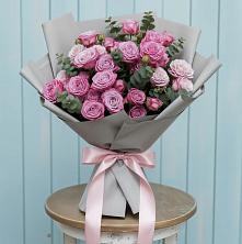 Букет цветов из:  Розы в Прохоровке